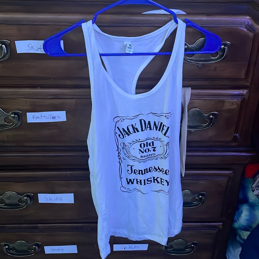 Size medium jack Daniels, Tennessee, whiskey, black and white shirt
